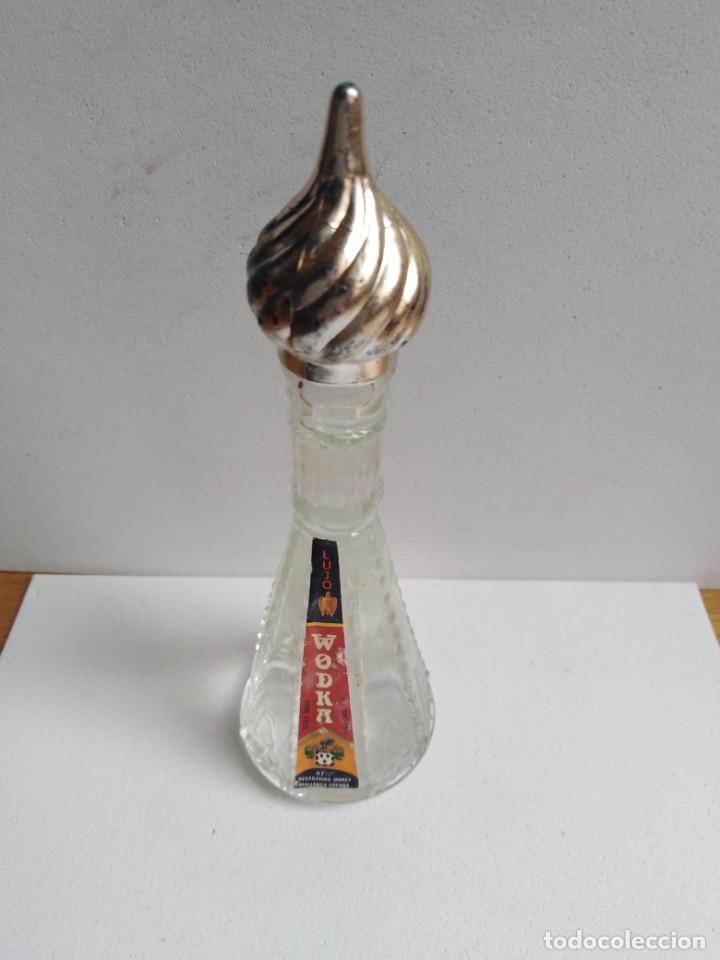 Botellas antiguas: Botella miniatura Vodka Lujo - Foto 1
