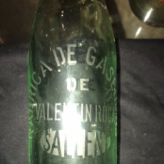 Botellas antiguas: BOTELLA (PAREJA) DE GASEOSAS DE VALENTIN Y NAPOLEON ROCA. GRABADAS. Lote 199246476