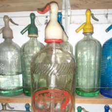 Botellas antiguas: SIFÓN LA DELICIA TIBURCIO MERLO TOMELLOSO. Lote 202024490