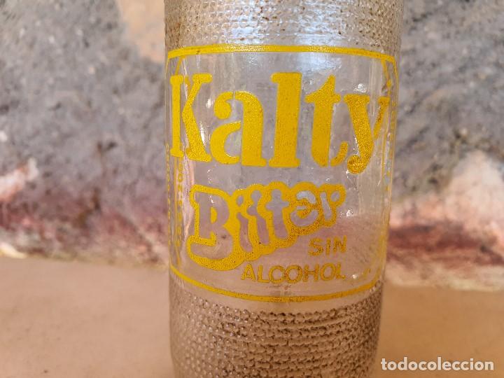 Botellas antiguas: BOTELLIN DE BITTER KALTY SIN ALCOHOL - Foto 2