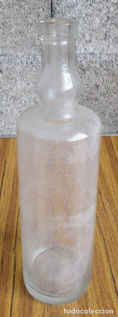 Botellas antiguas: Antigua botella cristal - Foto 2