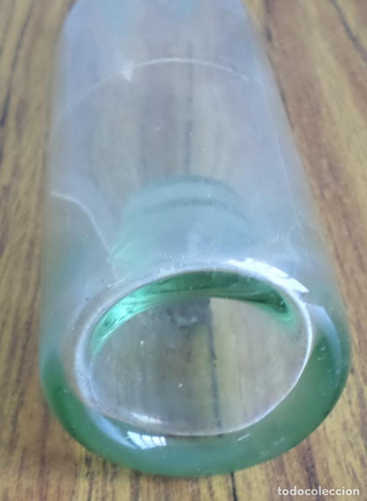 Botellas antiguas: Antigua botella cristal - Foto 4