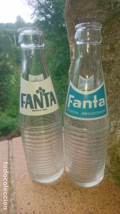 Botellas antiguas: Botellas fanta - Foto 1