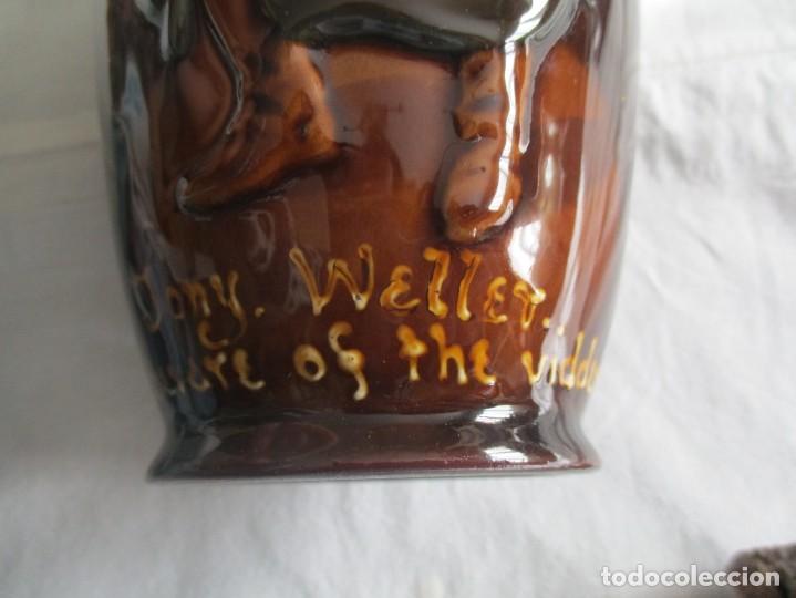 Botellas antiguas: botella royal doulton - Foto 2