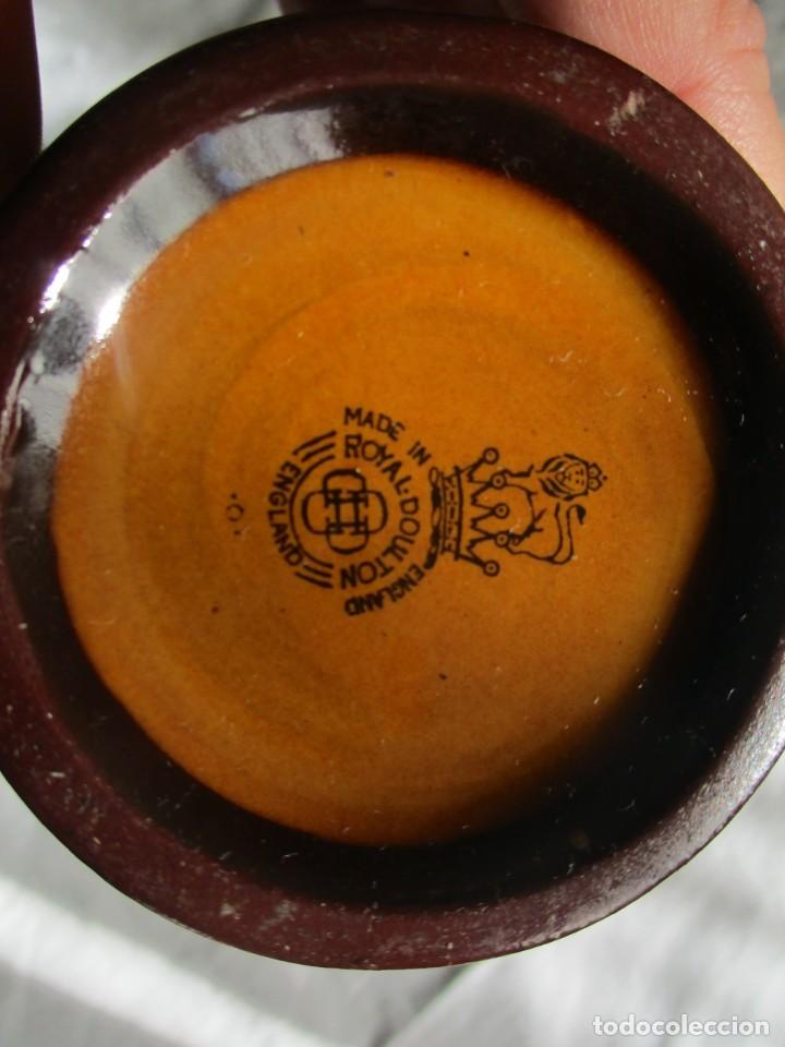 Botellas antiguas: botella royal doulton - Foto 13