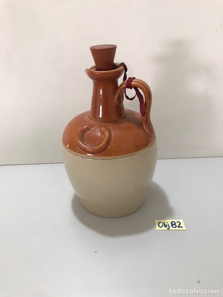 Botellas antiguas: BOTELLA DE LICOR EN FORMA DE JARR&Oacute;N - Foto 1