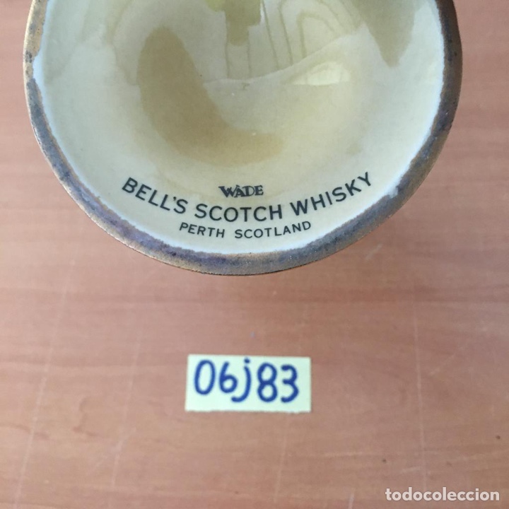 Botellas antiguas: BOTELLA EN FORMA CAMPANA WISKY - Foto 2