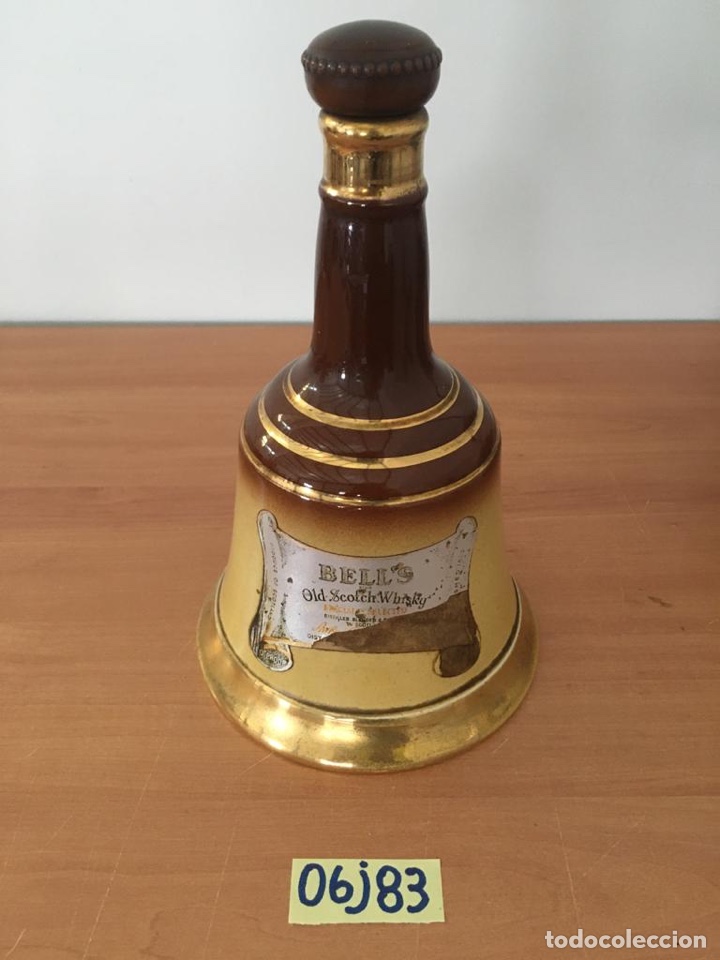 Botellas antiguas: BOTELLAS EN FORMA DE CAMPANA - Foto 1