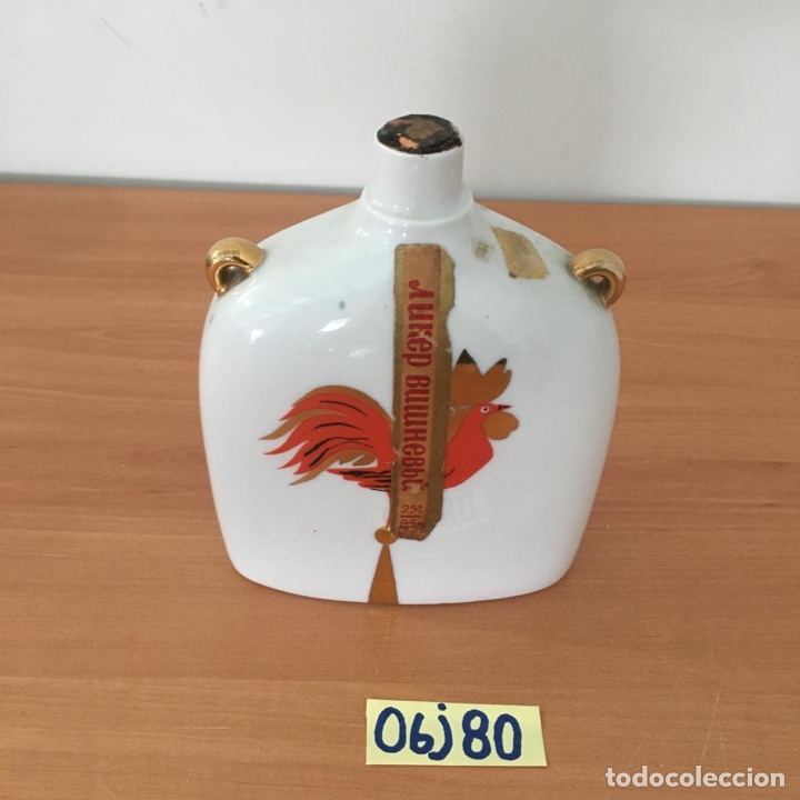 Botellas antiguas: ANTIGUA BOTELLA DE PORCELANA - Foto 2