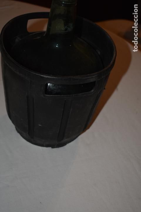 Botellas antiguas: Damajuana botella cristal Viresa - Foto 10