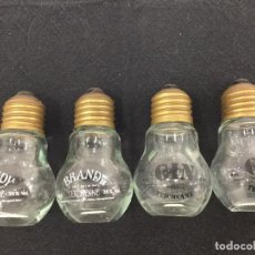 Botellas antiguas: LOTE DE CUATRO BOTELLINES CON FORMA DE BOMBILLA. DOS DE BRANDY Y DOS DE GIN, TEICHENNÉ