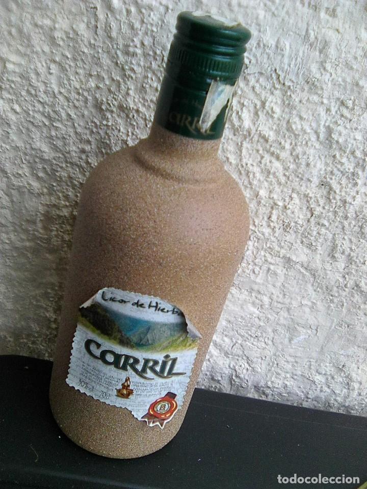 Botellas antiguas: Botella de licor de hierbas &rdquo;Carril&rdquo; - Foto 1