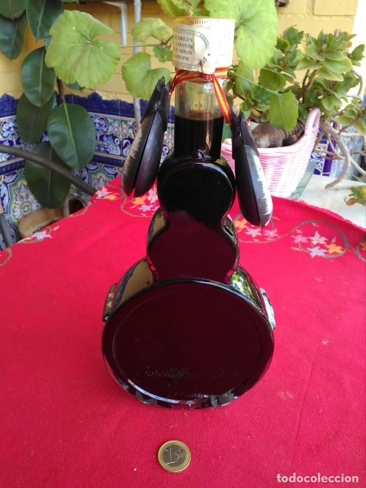 Botellas antiguas: Botella de Moscatel de M&aacute;laga - Foto 2