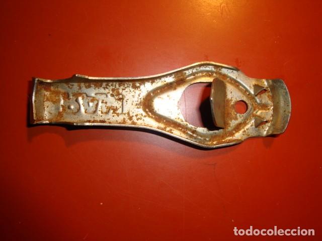 Botellas antiguas: LECHE RAM - Foto 3