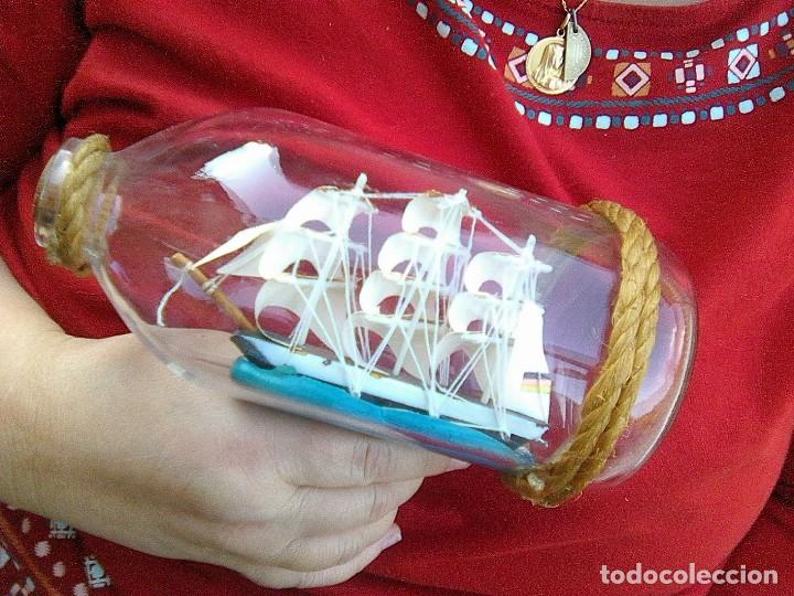 Botellas antiguas: Barco en botella de cristal - Foto 1