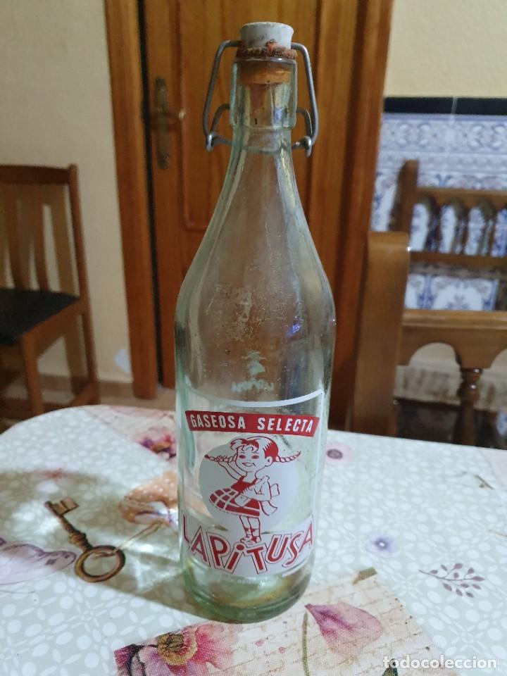 Botellas antiguas: Botella gaseosa la pitusa. 1litro - Foto 1