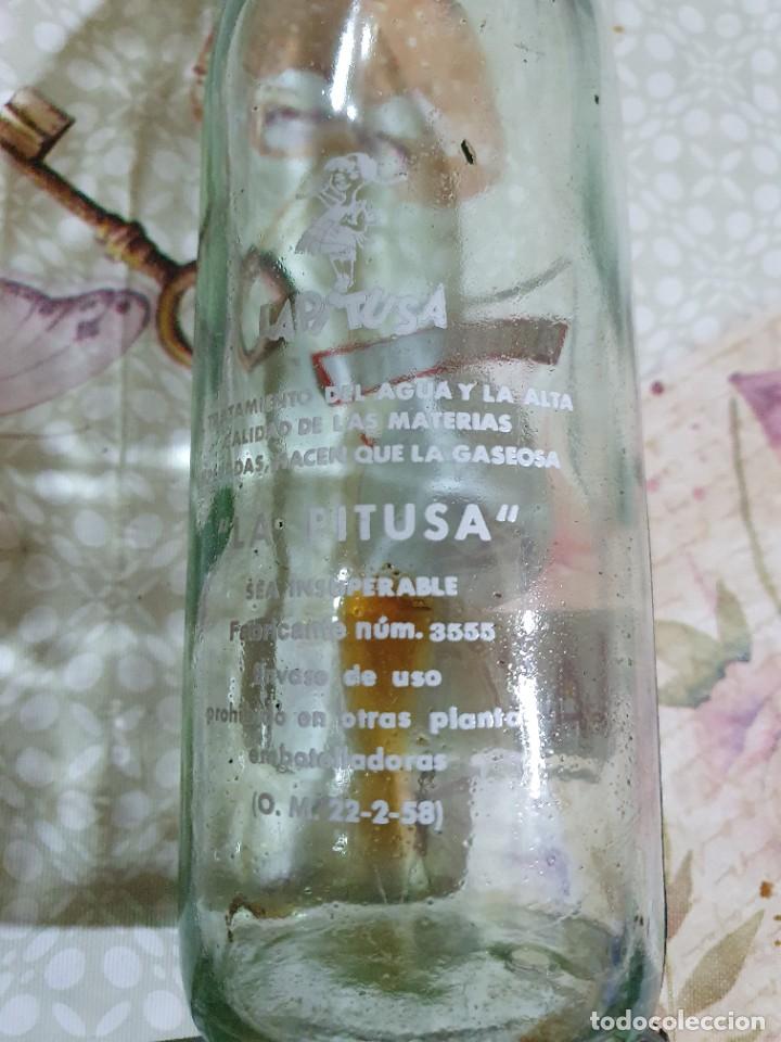 Botellas antiguas: Botella gaseosa la pitusa. 1litro - Foto 4