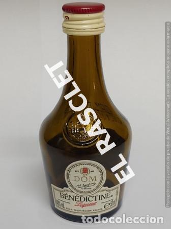 Botellas antiguas: MINI BOTELLA - DOM - BENEDICTINE - VACIA - - Foto 1