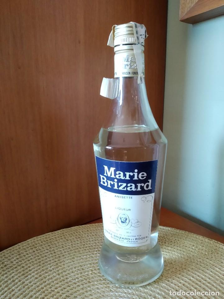 Botellas antiguas: Botella an&iacute;s Marie Brizard - Foto 1