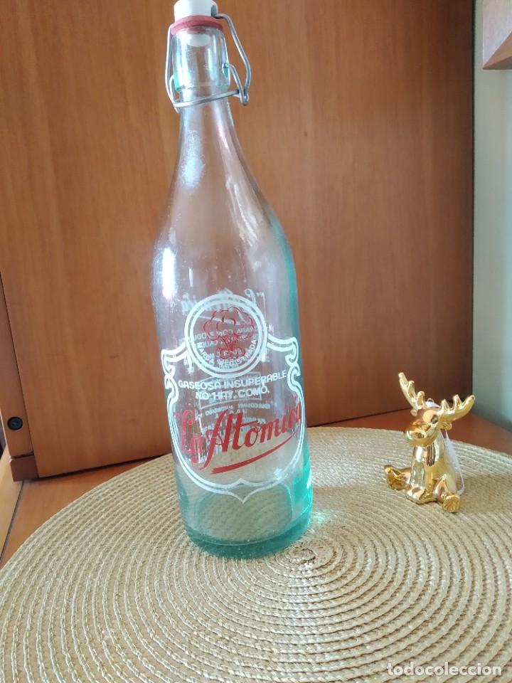 Botellas antiguas: Botella gaseosa La Alt&oacute;mica. - Foto 1