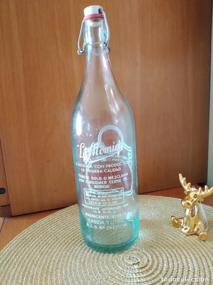 Botellas antiguas: Botella gaseosa La Alt&oacute;mica. - Foto 2