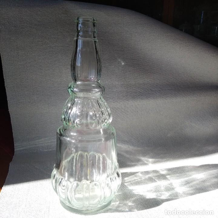 Botellas antiguas: Bonita botella cristal. - Foto 1