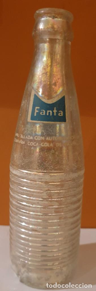 Botellas antiguas: Botella Fanta - Foto 1