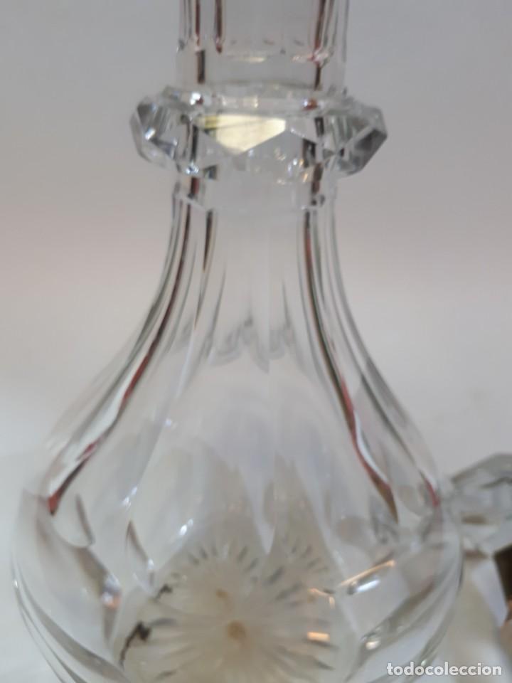 Botellas antiguas: Licorera, botella cristal tallado. - Foto 8