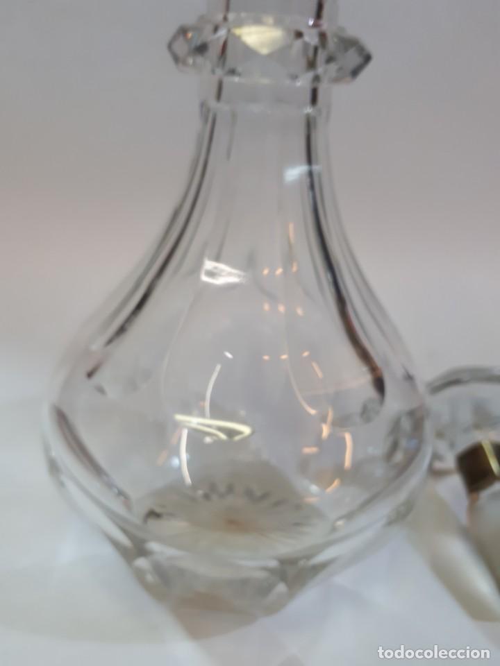 Botellas antiguas: Licorera, botella cristal tallado. - Foto 9
