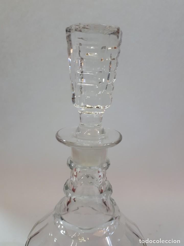 Botellas antiguas: Licorera, botella cristal tallado. - Foto 4
