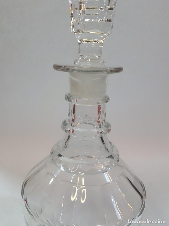 Botellas antiguas: Licorera, botella cristal tallado. - Foto 5