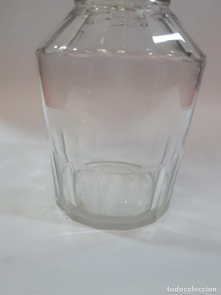 Botellas antiguas: Licorera, botella cristal tallado. - Foto 8