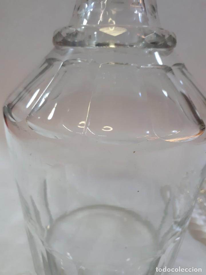 Botellas antiguas: Licorera, botella cristal tallado. - Foto 15