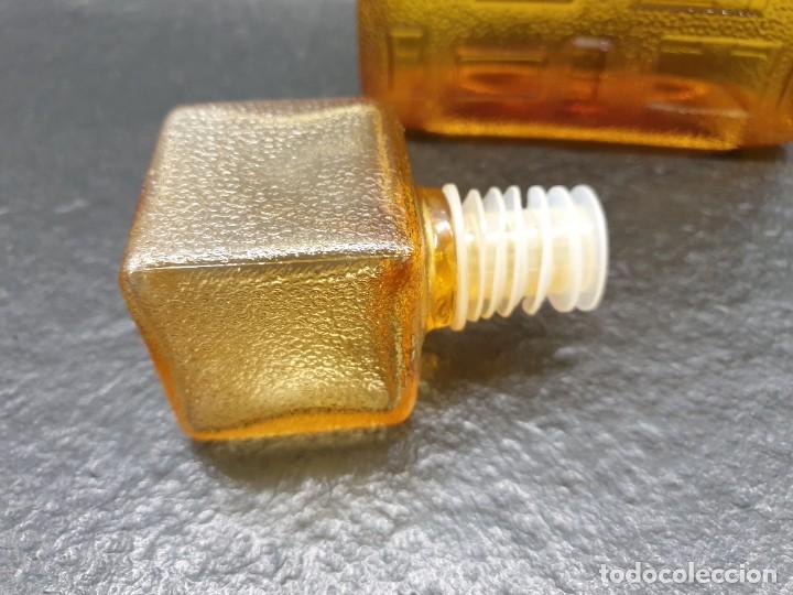 Botellas antiguas: Botella de Colonia Lavanda Arbora a medias. - Foto 6
