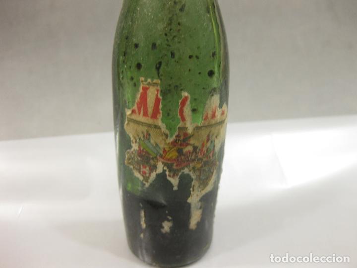 Botellas antiguas: ANTIGUO BOTELL&Iacute;N DE MARTINI - Foto 2