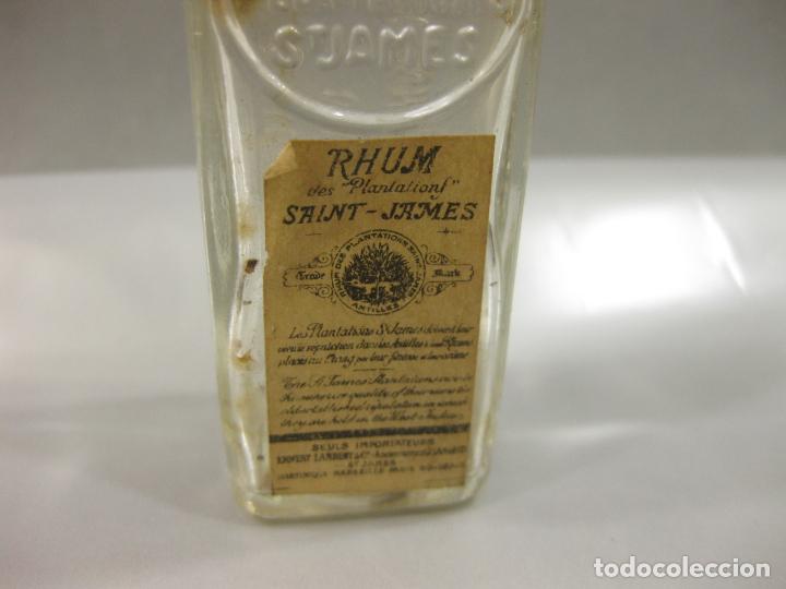 Botellas antiguas: BOTELL&Iacute;N DE RON - RHUM SAINT JAMES - Foto 2
