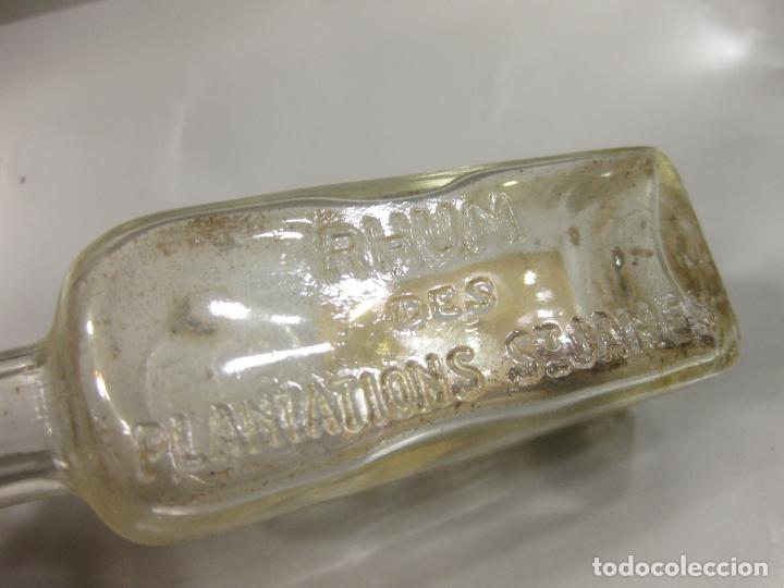 Botellas antiguas: BOTELL&Iacute;N DE RON - RHUM SAINT JAMES - Foto 4