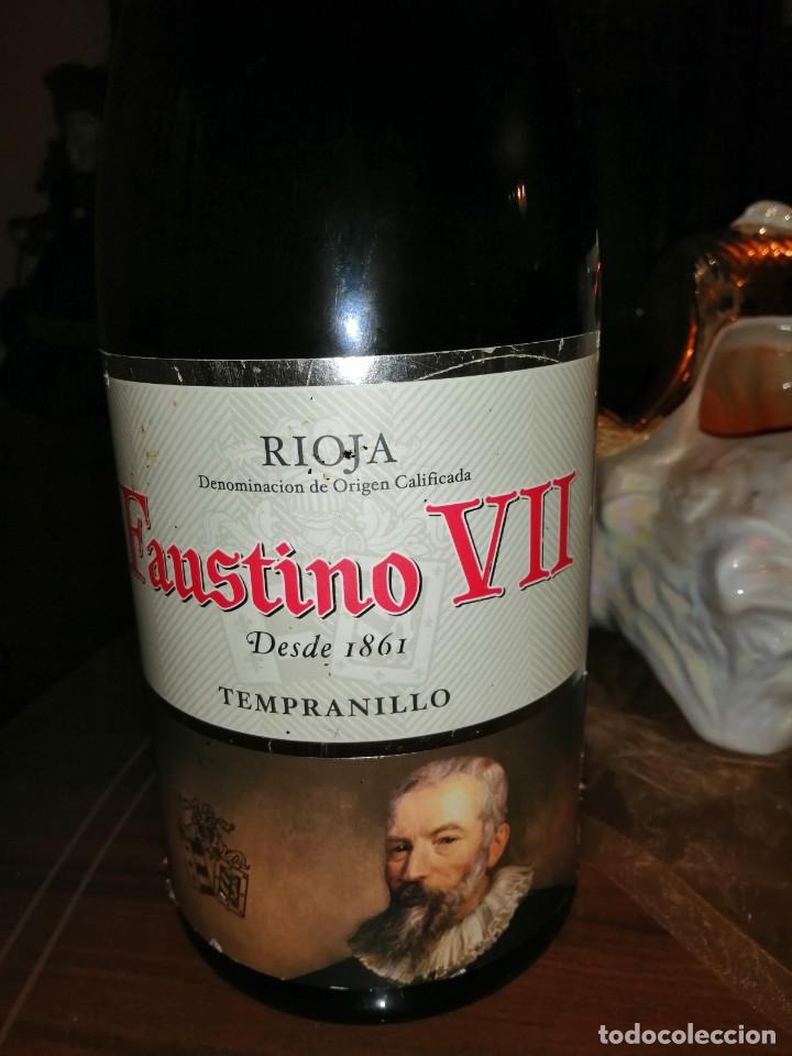 Botellas antiguas: Botella gigante de faustino - Foto 4