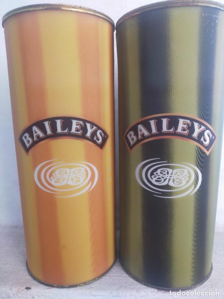 Botellas antiguas: Dos cajas originales de Baileys edicion limitada - Foto 1