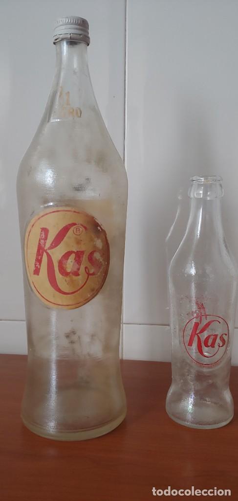 Botellas antiguas: DOS BOTELLAS ANTIGUAS DE KAS. - Foto 1