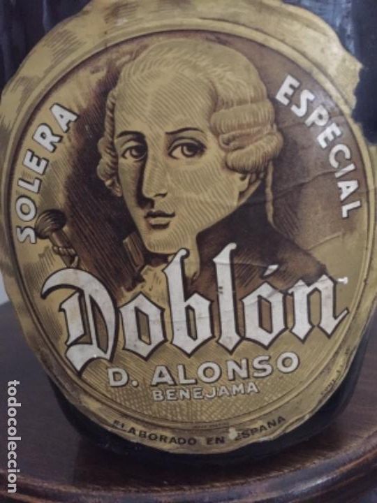 Botellas antiguas: Original Botella de Brandy Doblon Solera Especial - Foto 2