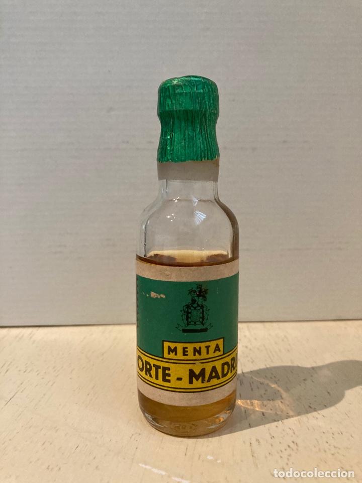 Botellas antiguas: Botell&iacute;n Menta Orte Madrid - Foto 1