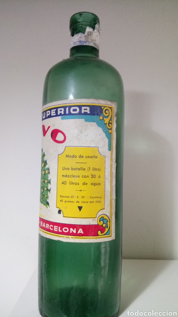 Botellas antiguas: BOTELLA DE LEJ&Iacute;A EL PAVO. BOTELLA VERDE. - Foto 2