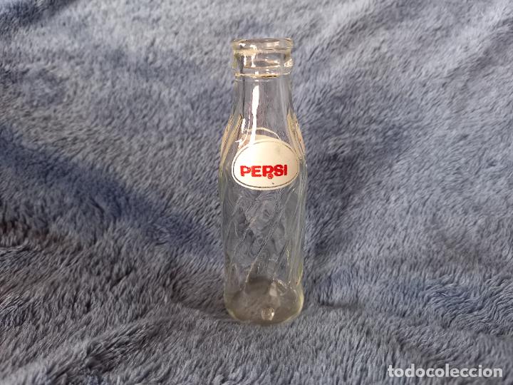 Botellas antiguas: Botellita de PepsiCola - Foto 2