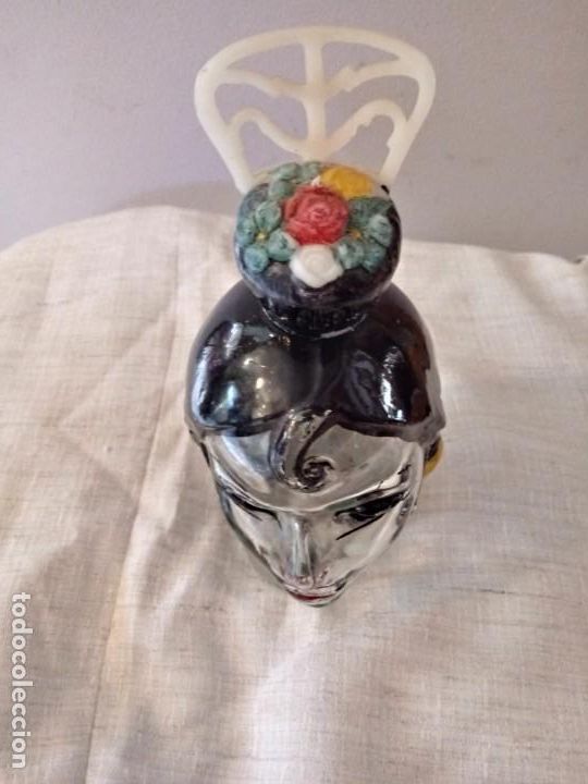 Botellas antiguas: Botella con forma de cabeza de mujer gitana - Foto 5