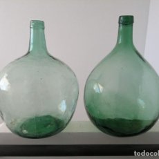 Botellas antiguas: 2 ANTIGUAS BOTELLAS GARRAFAS DAMAJUANA CRISTAL VIRESA VILELLA VINO LÁMPARA JARRÓN GRANDES 16 LITROS