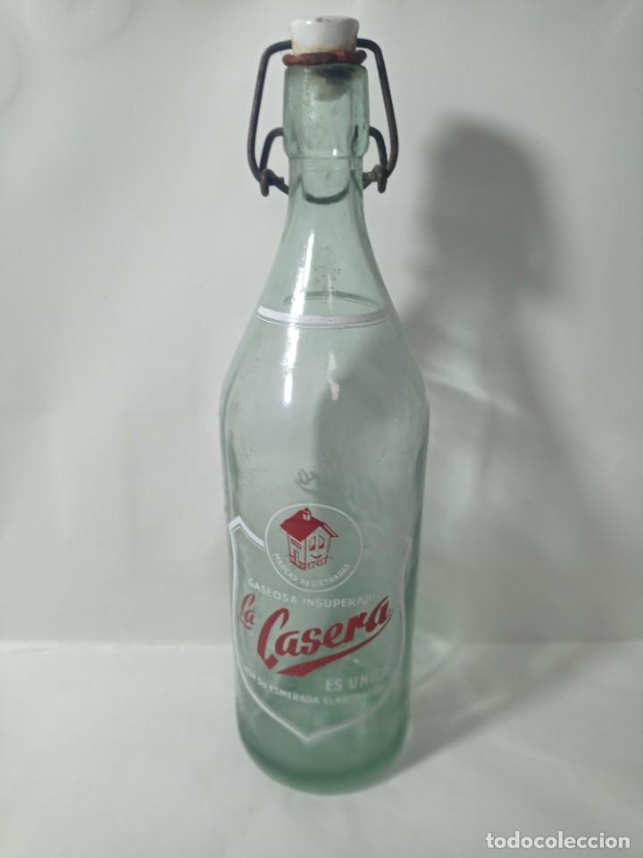 Botellas antiguas: Botella de la casera Antiguo no copia ref240 - Foto 1