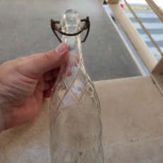Botellas antiguas: ANTIGUA BOTELLA AGRUPACIÓN DE FABRICANTES DE GASEOSAS - VALENCIA - BLANCA -