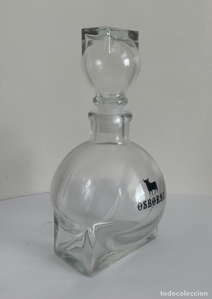 Botellas antiguas: PEQUE&Ntilde;A BOTELLA DE CRISTAL, OSBORNE - Foto 2