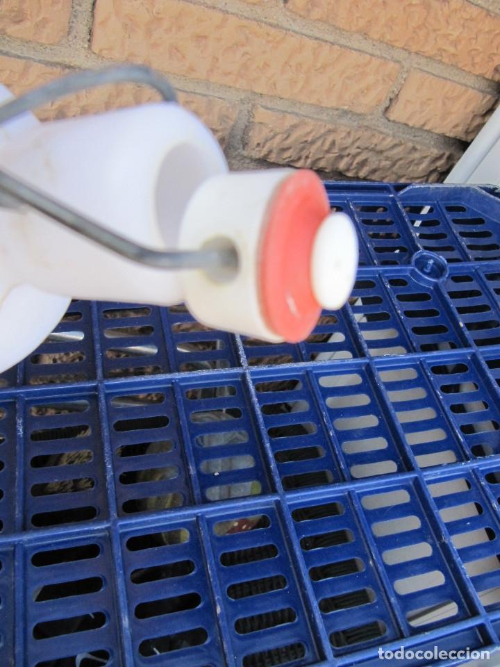 Botellas antiguas: BOTELLA DE LITRO PLASTICO TAPON - Foto 10